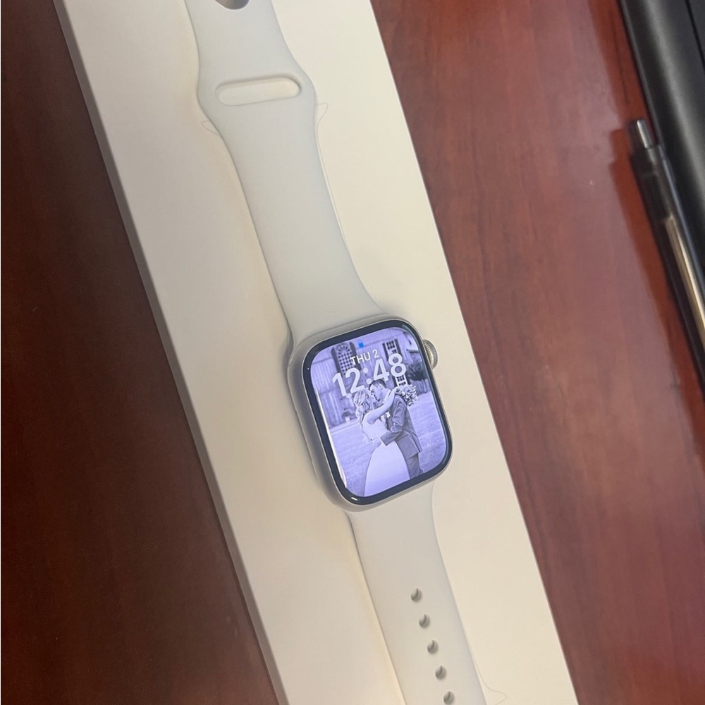 Apple Watch Series 7 41 mm starlight
